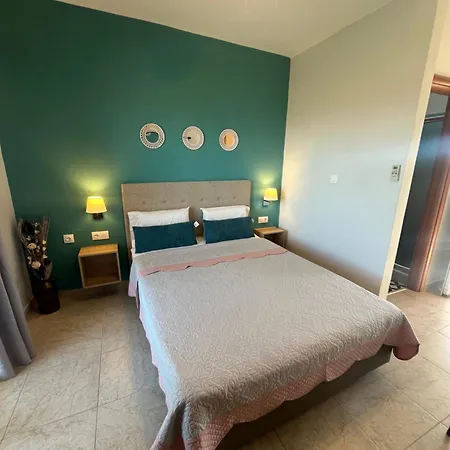 Sofia & Lakis House *