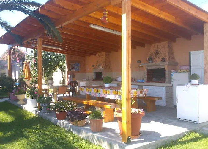 Sofia & Lakis House דירה אורמוס פנגיאס