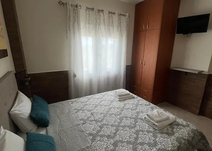 Sofia & Lakis House דירה אורמוס פנגיאס